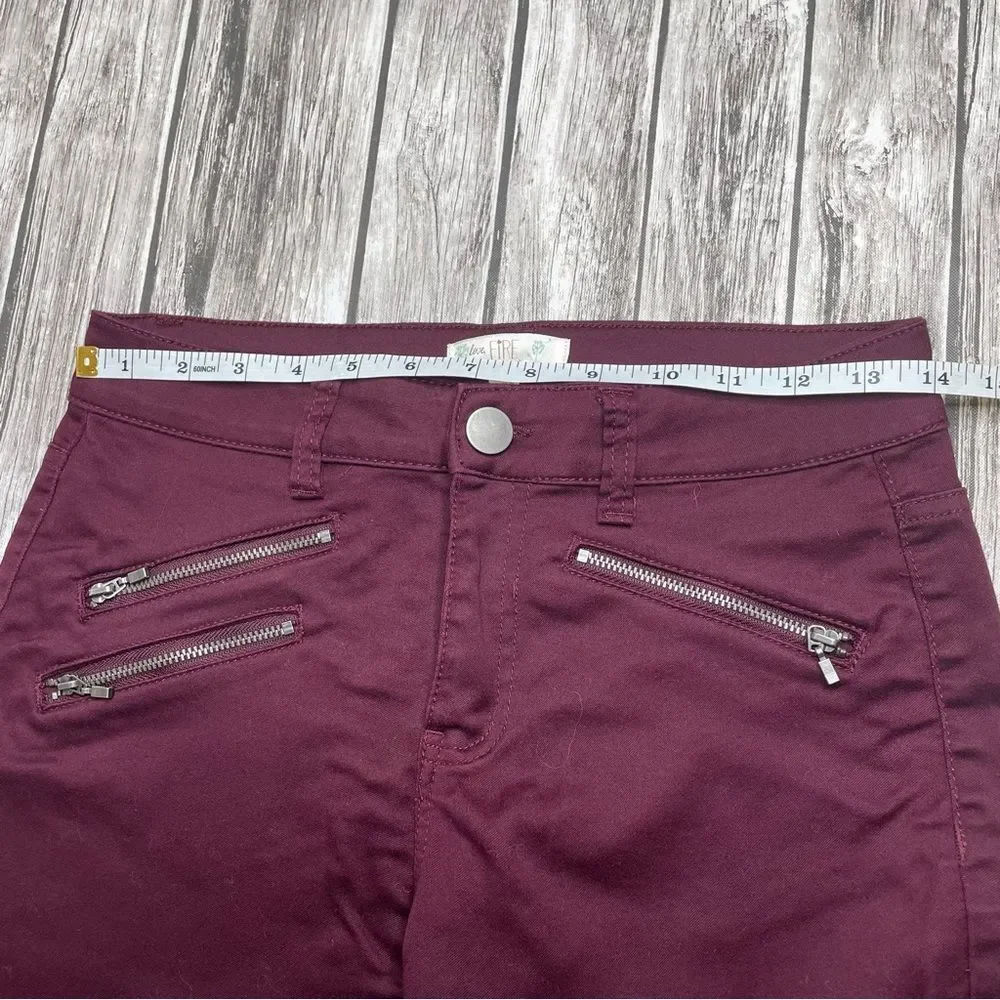 Love Fire Women’s Skinny Leg Chino Pants Burgundy Maroon Size 5 - Picture 9 of 11
